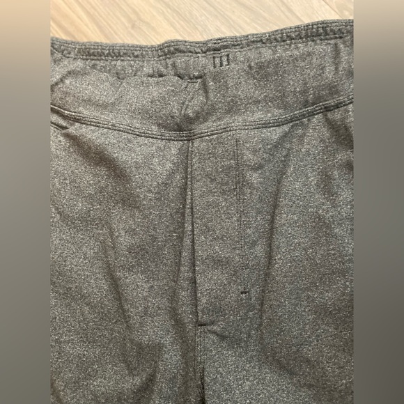 Lululemon Connector Short 11" dark grey size L - Picture 8 of 9